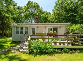 15 Woodbine Pl, Southampton, NY 11968