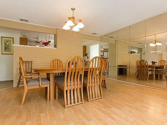 4th image of 44 Twin Ln N
