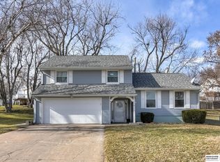 3228 S 128th Cir, Omaha, NE 68144