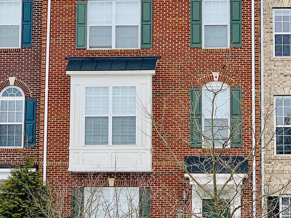 1st image of 15894 Mackenzie Manor Dr