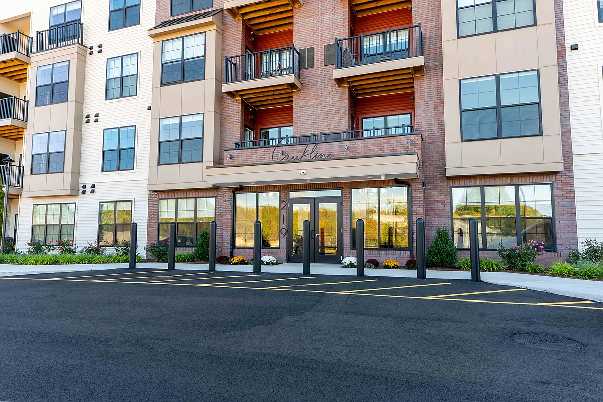 Building Photo - Creekline at Fairfield