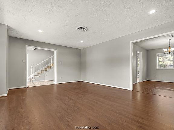 4th image of 705 Ethel Blvd