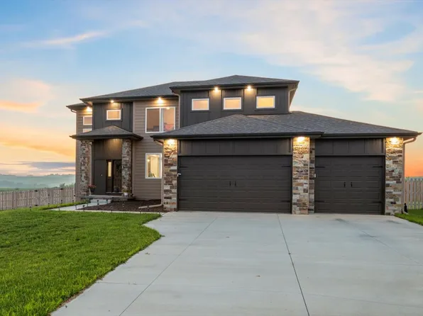 22954 Cattail Bend St, Glenwood, IA 51534