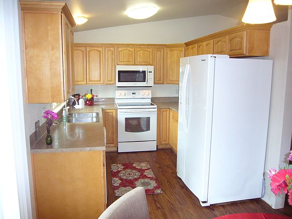 4th image of 4217 S 296th Pl