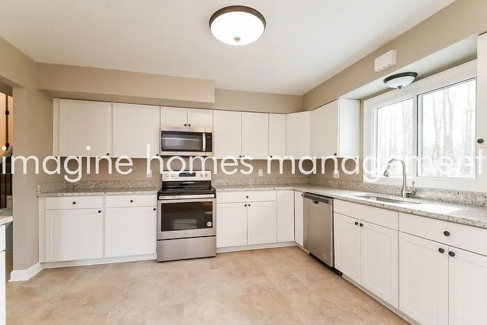 33370 Outley Park Dr — Photo 7