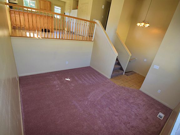 4th image of 873 Riverwood Dr