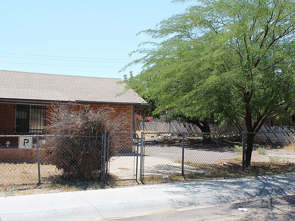 3rd image of 8227 S Calle Moctezuma