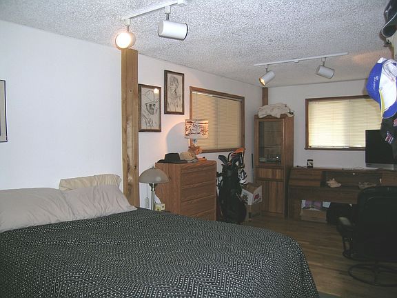 Guest room off garage