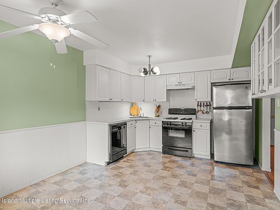 5th image of 46 Gina Ct