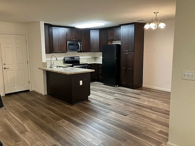 358 Snowhaven Ct — Photo 14