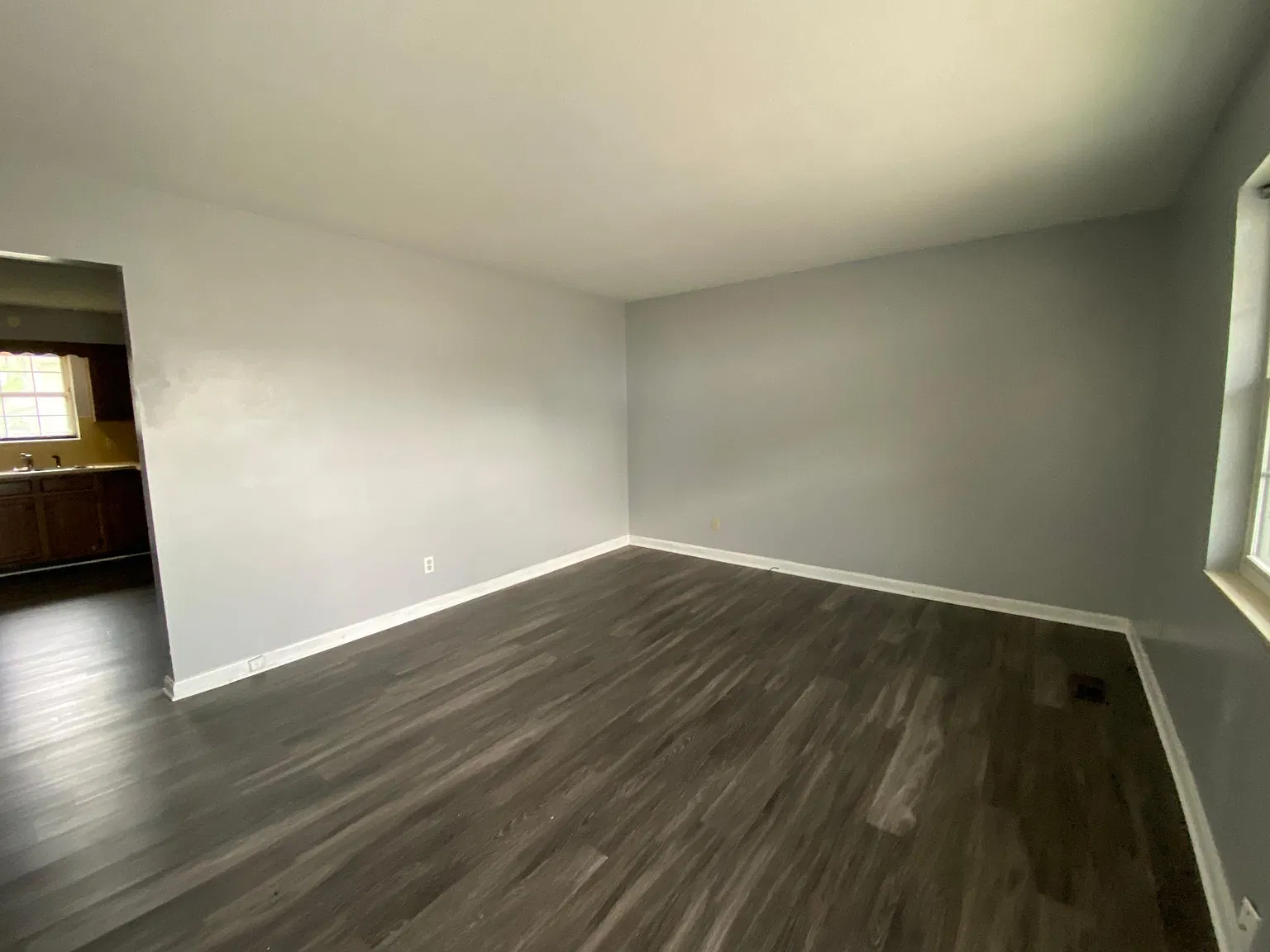 2517 Covert Ave — Photo 3