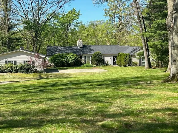 28887 Millbrook Rd, Farmington Hills, MI 48334