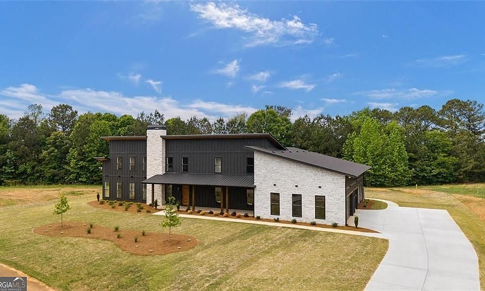1st image of 112 Summit Ln