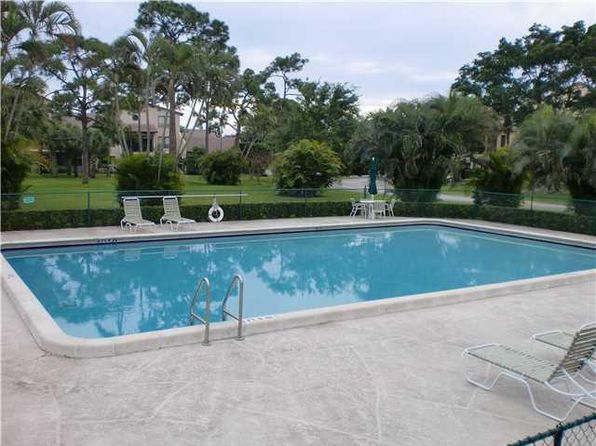 830 Greensward Ct APT 115