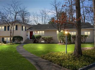 29 Chester Dr, Rye, NY 10580