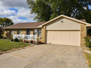 2030 Vinewood Dr, Columbus, IN 47203