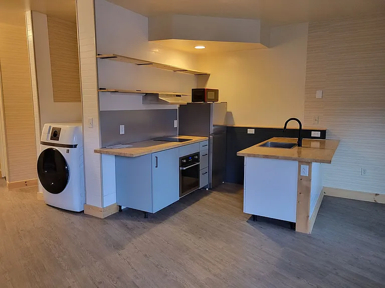 Storm Peak Apartments — Photo 68