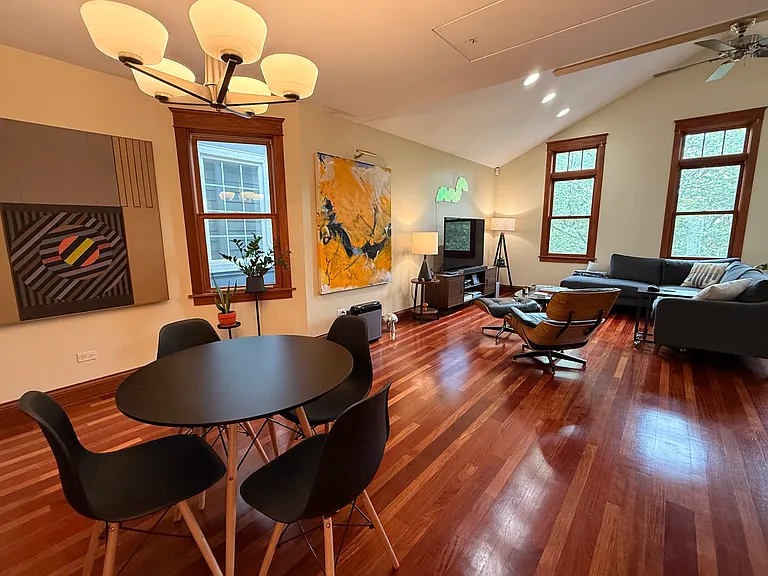 2847 N Sacramento Ave #2 — Photo 11