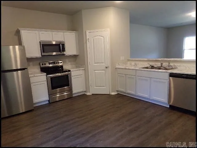 1935 Auburn Hills Dr — Photo 11