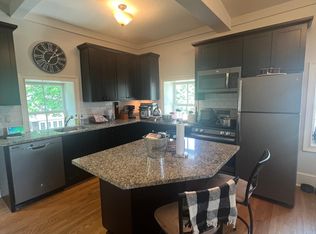 26 Catherine St APT 2, Newport, RI 02840