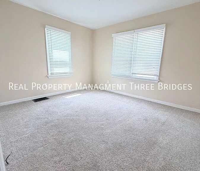 3208 Dix Ave — Photo 6