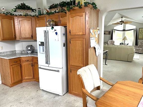 5th image of 1588 Tanglewood Cir