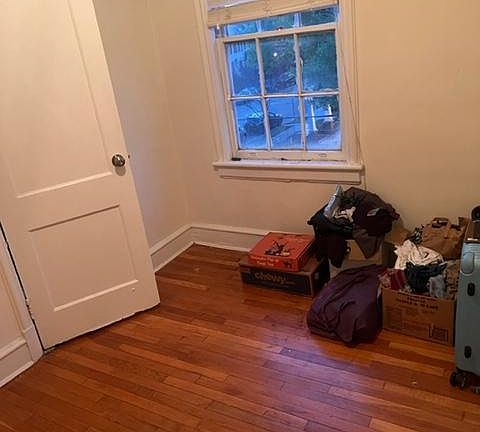 2nd image of 3228 Stuart Ave APT 10