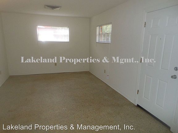 2nd image of 1022 Lakewood Ct