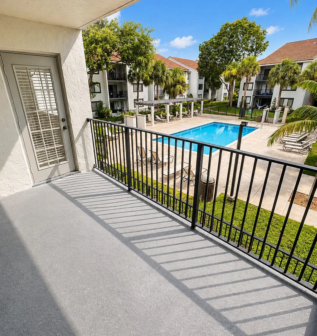 3 bed, 2.0 bath, 1263 sqft, $2,350 — Photo 2