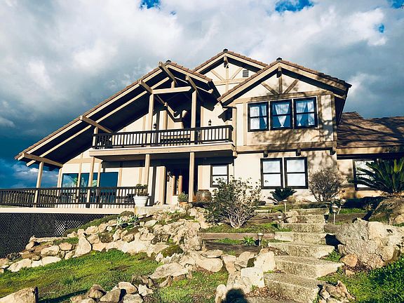 2nd image of 34455 Sierra Dr