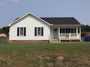 11612 Bailey Woods Dr, Midlothian, VA 23112