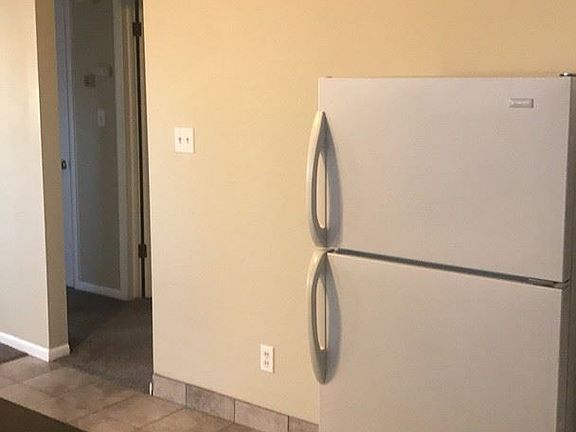 5th image of 663A E Crystal Ave