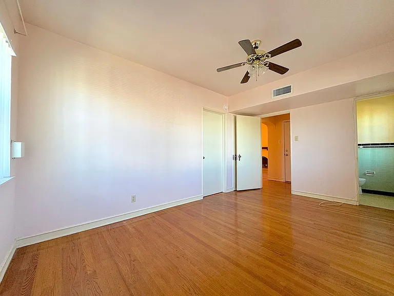 3706 Sacramento Ave — Photo 15
