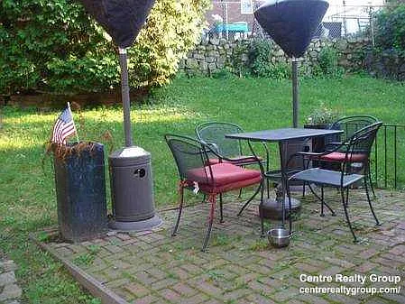 3 bed, $4,300 — Photo 2