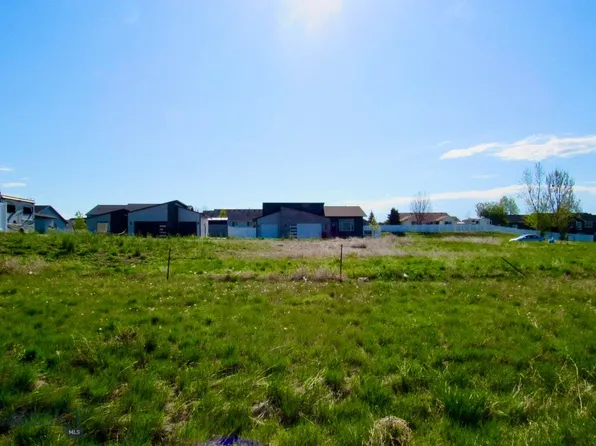 2030 Gleneagles Blvd, Billings, MT 59105