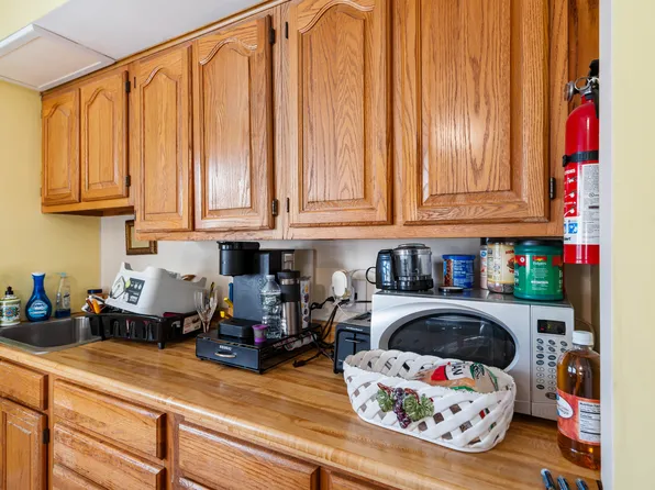 1041 Stonewall Lane image 38 of 48