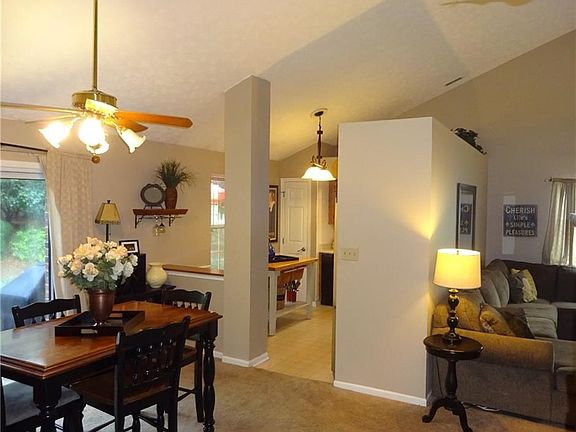 4th image of 9870 River Oak Ln N