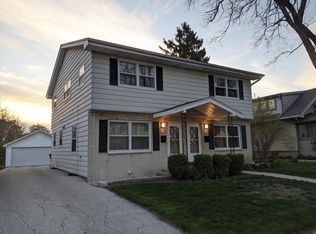 533 N 60th St, Wauwatosa, WI 53213