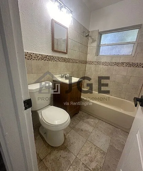 2154 NE 168th St #2154 — Photo 9