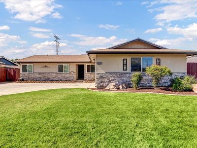 3028 W Laura Avenue, Visalia, CA, 93277