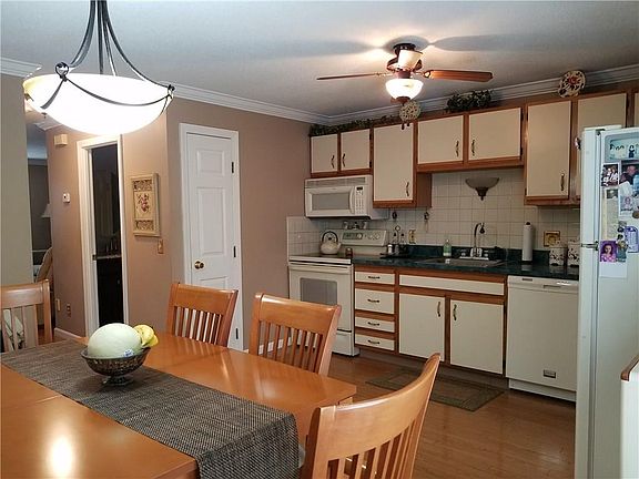 4th image of 47 Morgan Ave APT 91