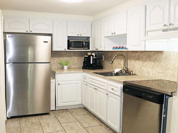 2nd image of 726 NW 24th St #1
