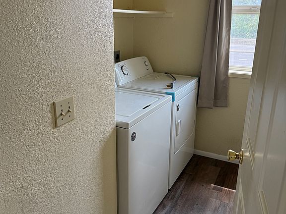 4th image of 1795 Medart Ln #1795