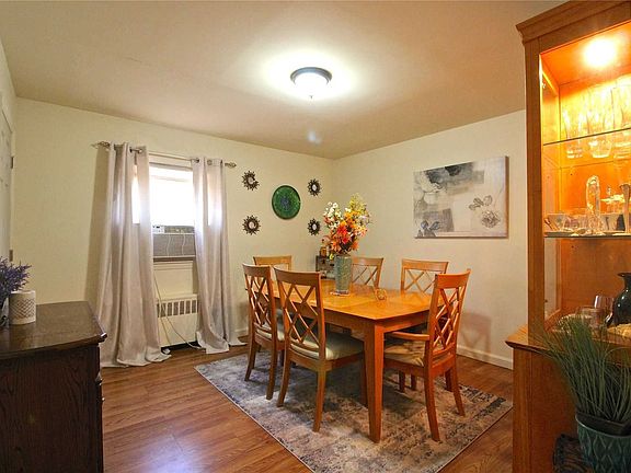 5th image of 545 Kings Ave