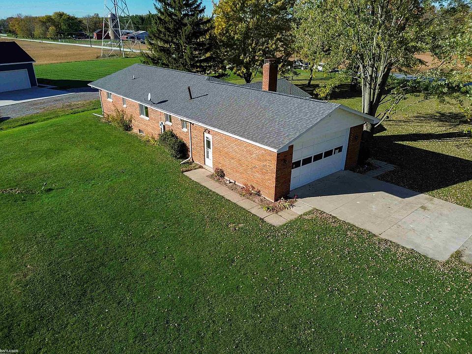 6039 Belle River Rd, photo 4