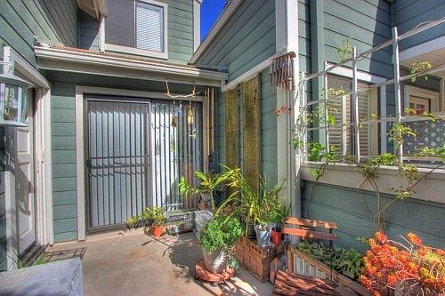 4th image of 39 Hollyhock Ln