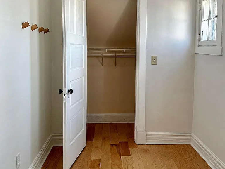 2327 Upland Pl #3 — Photo 9