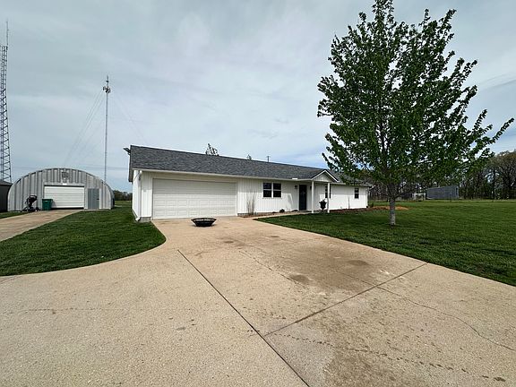 3rd image of 1467 Morris Road