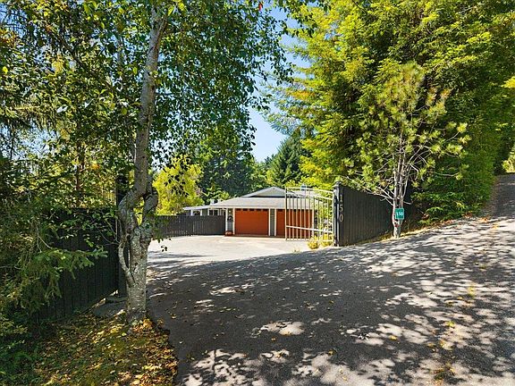 3rd image of 150 Ocean Heights Way