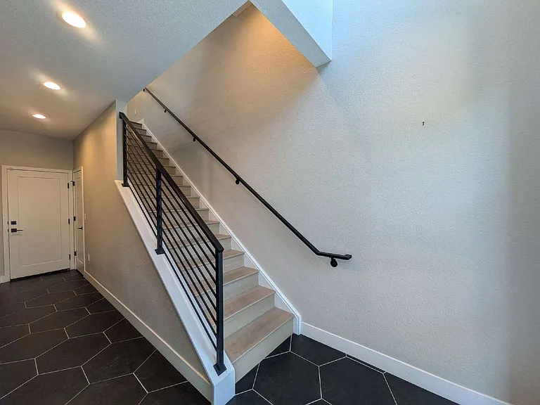 5009 S Prince Pl — Photo 3